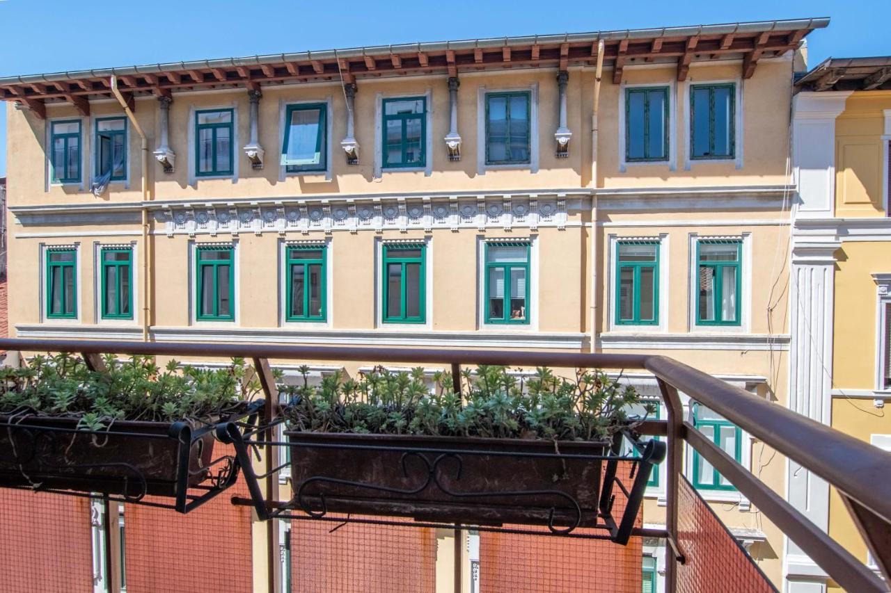 Ferienwohnung Casa Viale XX Settembre Triest Exterior foto